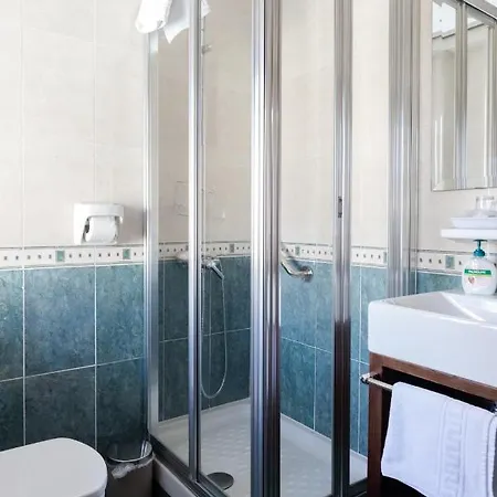 Alameda Hotell 2*